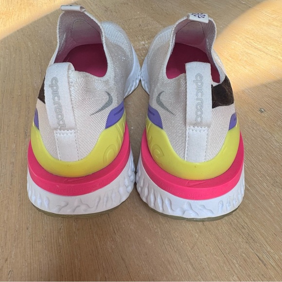 Women’s Nike React Phantom White and MultiColor Slip-On Sneakers. - Picture 4 of 6